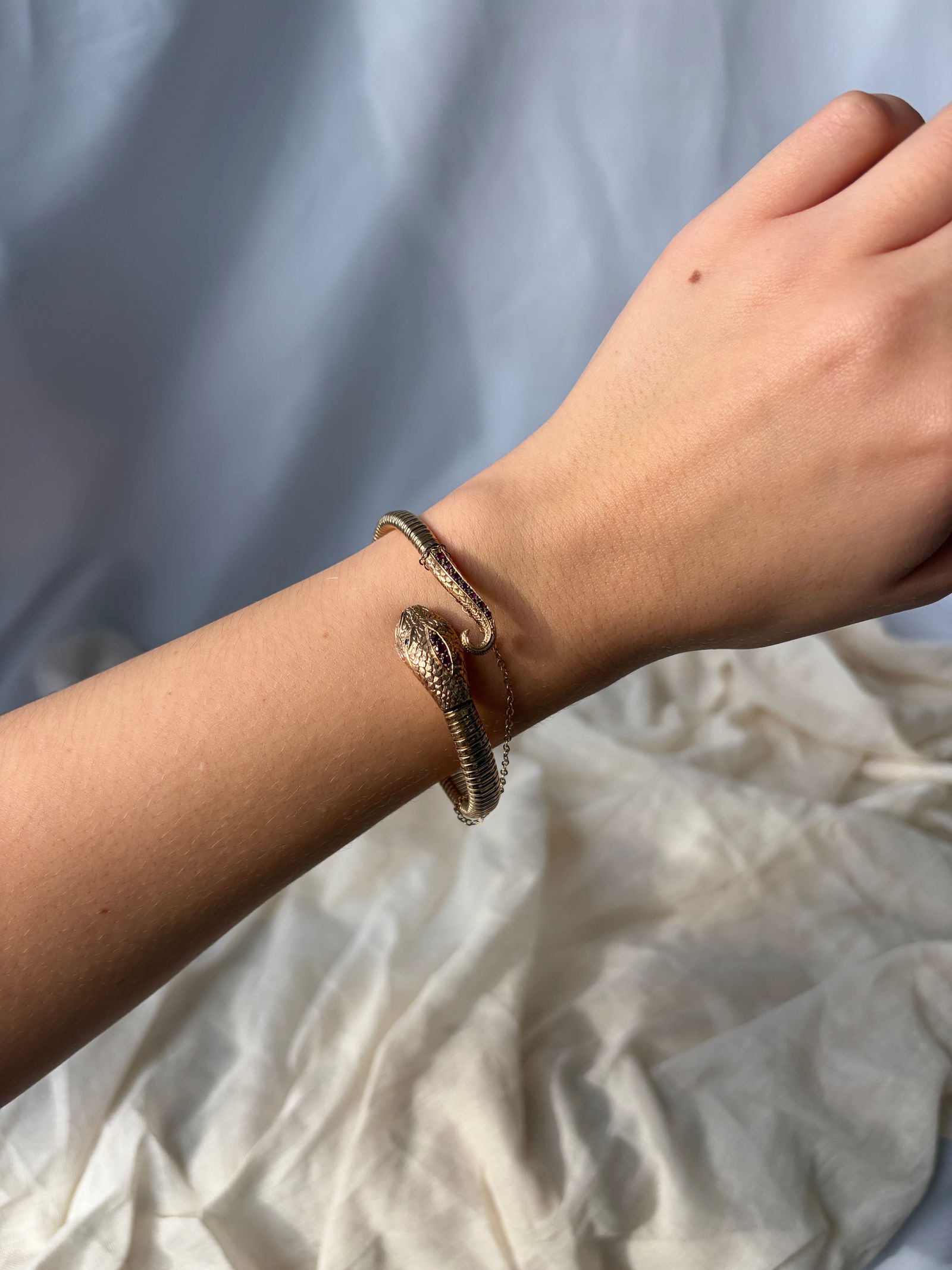 Vintage 9ct Gold Ruby encrusted Snake Bangle / Bracelet with emerald eyes - 8