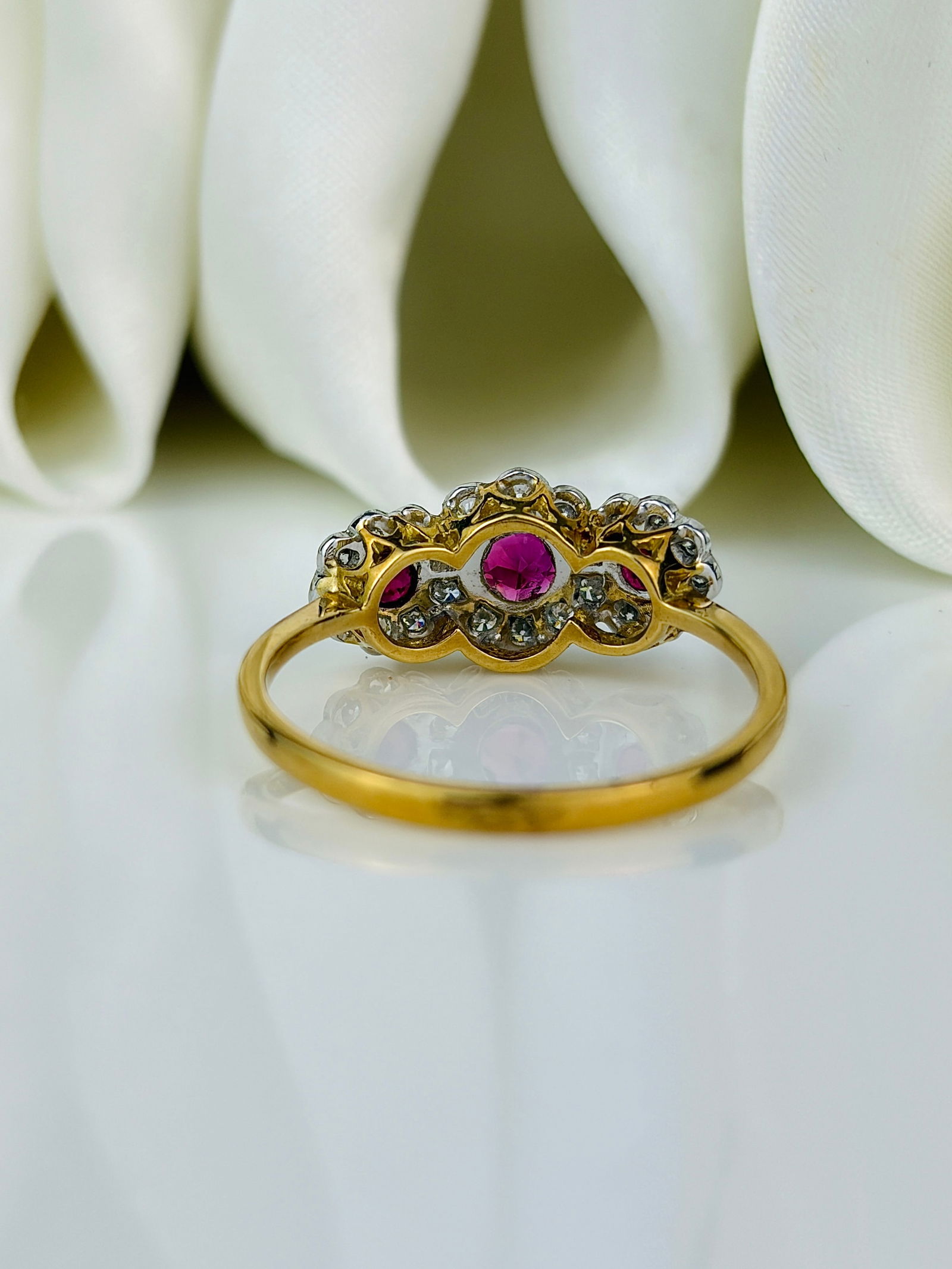 Vintage Ruby and Diamond 18 Carat Gold Triple Cluster Ring - 3