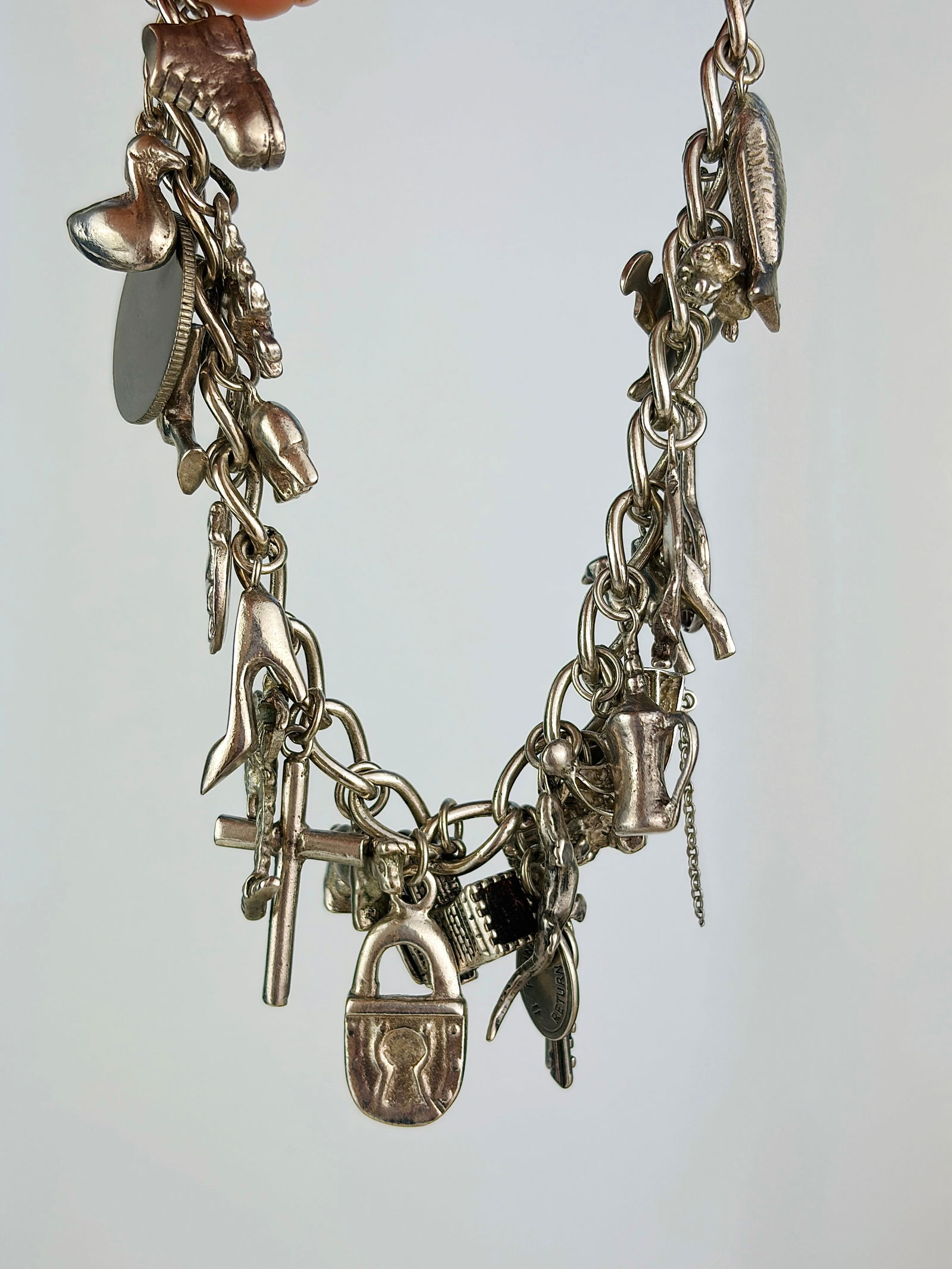 Vintage Heavy Full Sterling Silver Charm Bracelet - Rare Opening Charm: Vintage heavy full sterling silver charm bracelet - rare opening charm