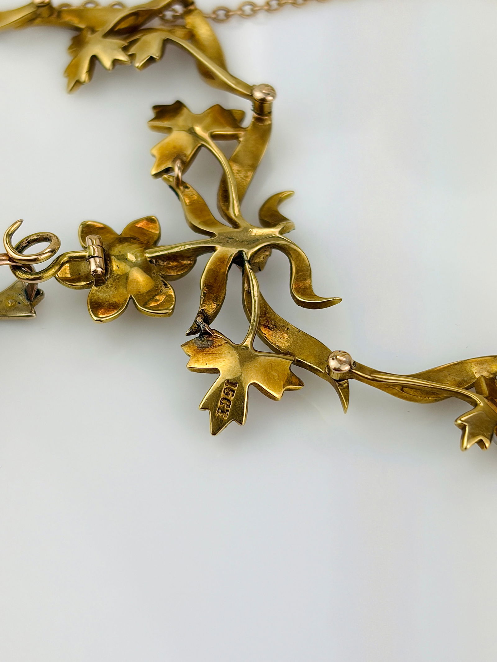 Antique 15ct Yellow Gold Pearl Necklace and Heart Pendant in fitted box - 6