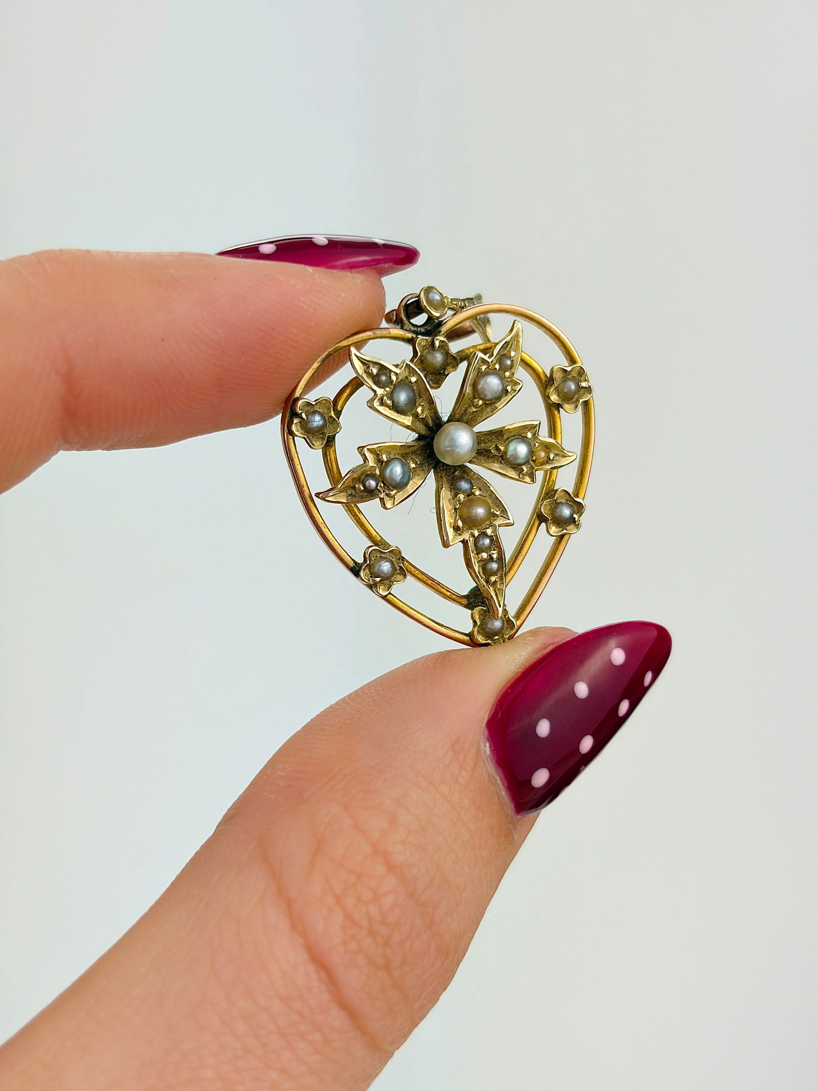 Antique 15ct Yellow Gold Pearl Necklace and Heart Pendant in fitted box - 8