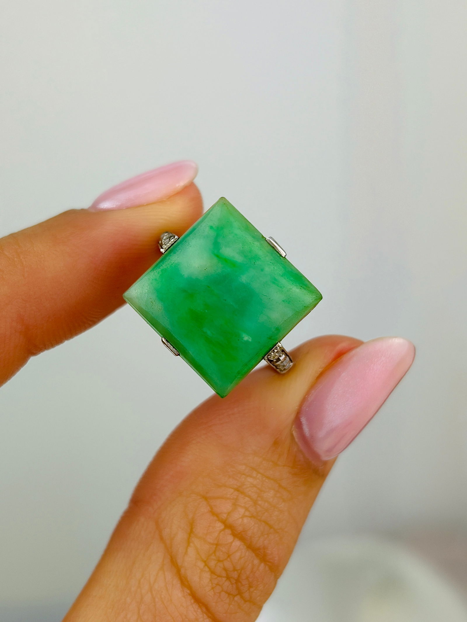 c.1920 Jade, Rose Cut Diamond and 18 Carat White Gold Ring - 5