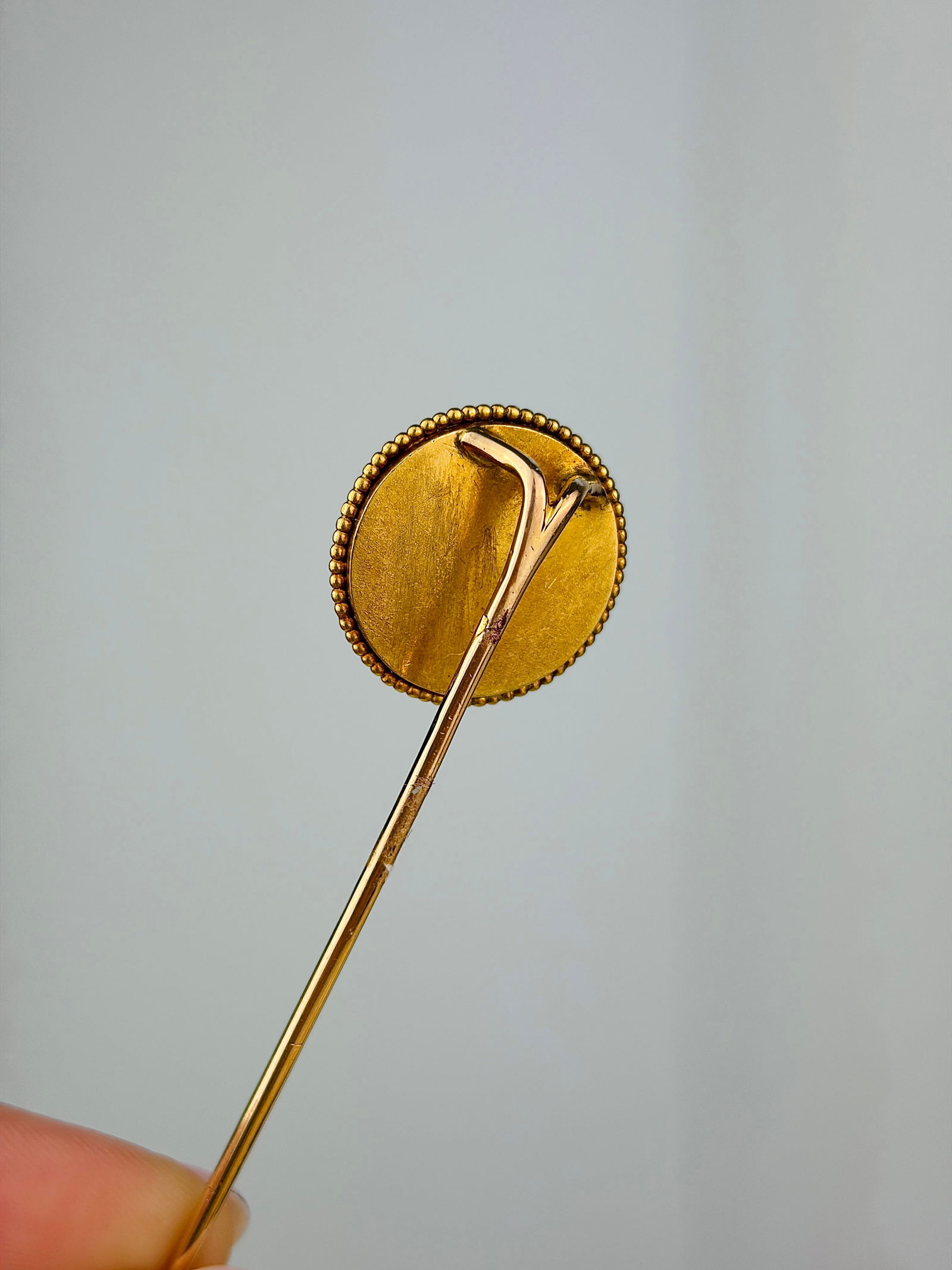 Antique Essex crystal horse and jockey stick pin brooch in gold - 3