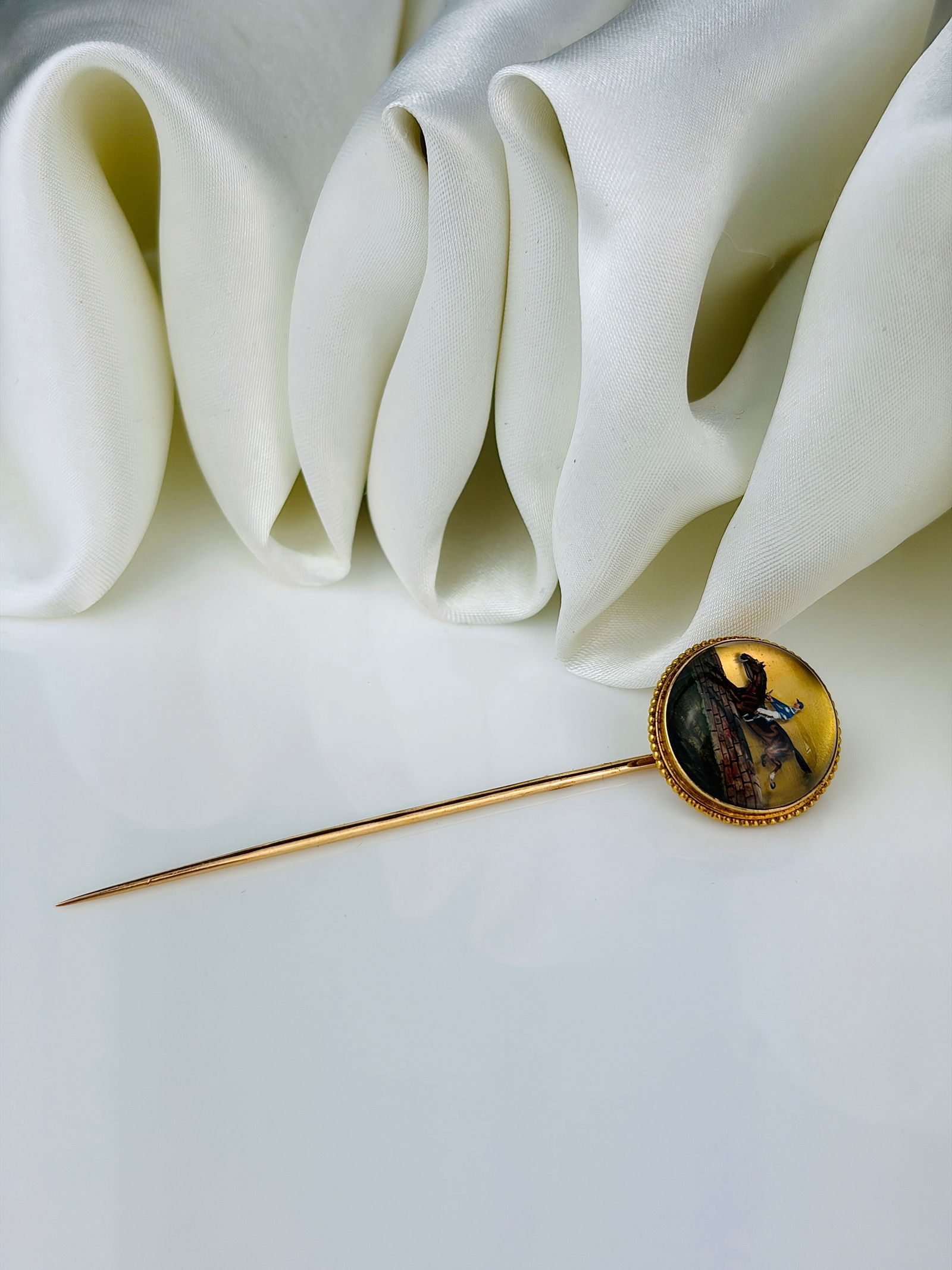 Antique Essex crystal horse and jockey stick pin brooch in gold - 4