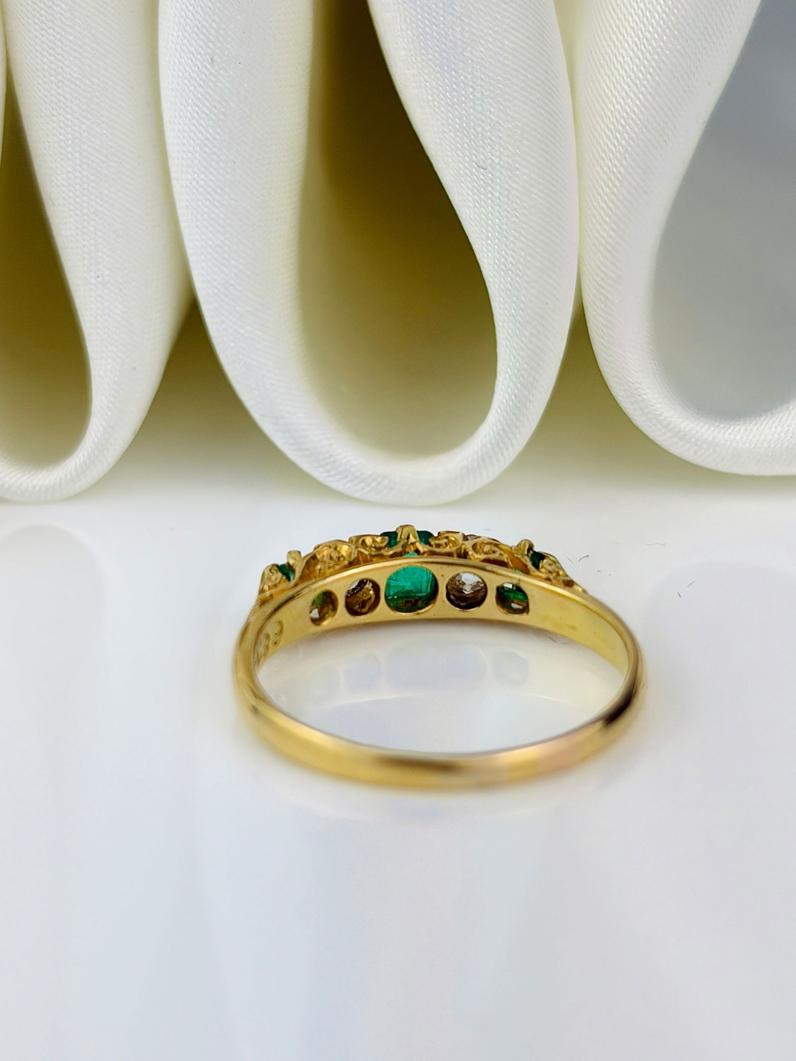 antique 18ct yellow gold emerald and diamond 5 stone ring with scroll gallery - 3