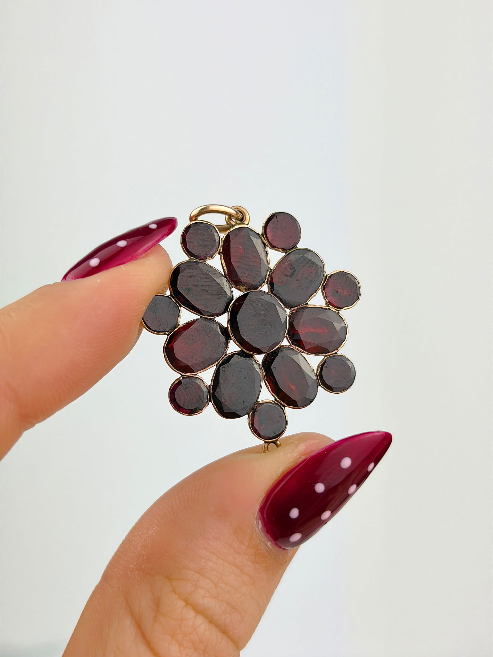 Antique Flat Cut Garnet 9ct Gold Pendant - 2