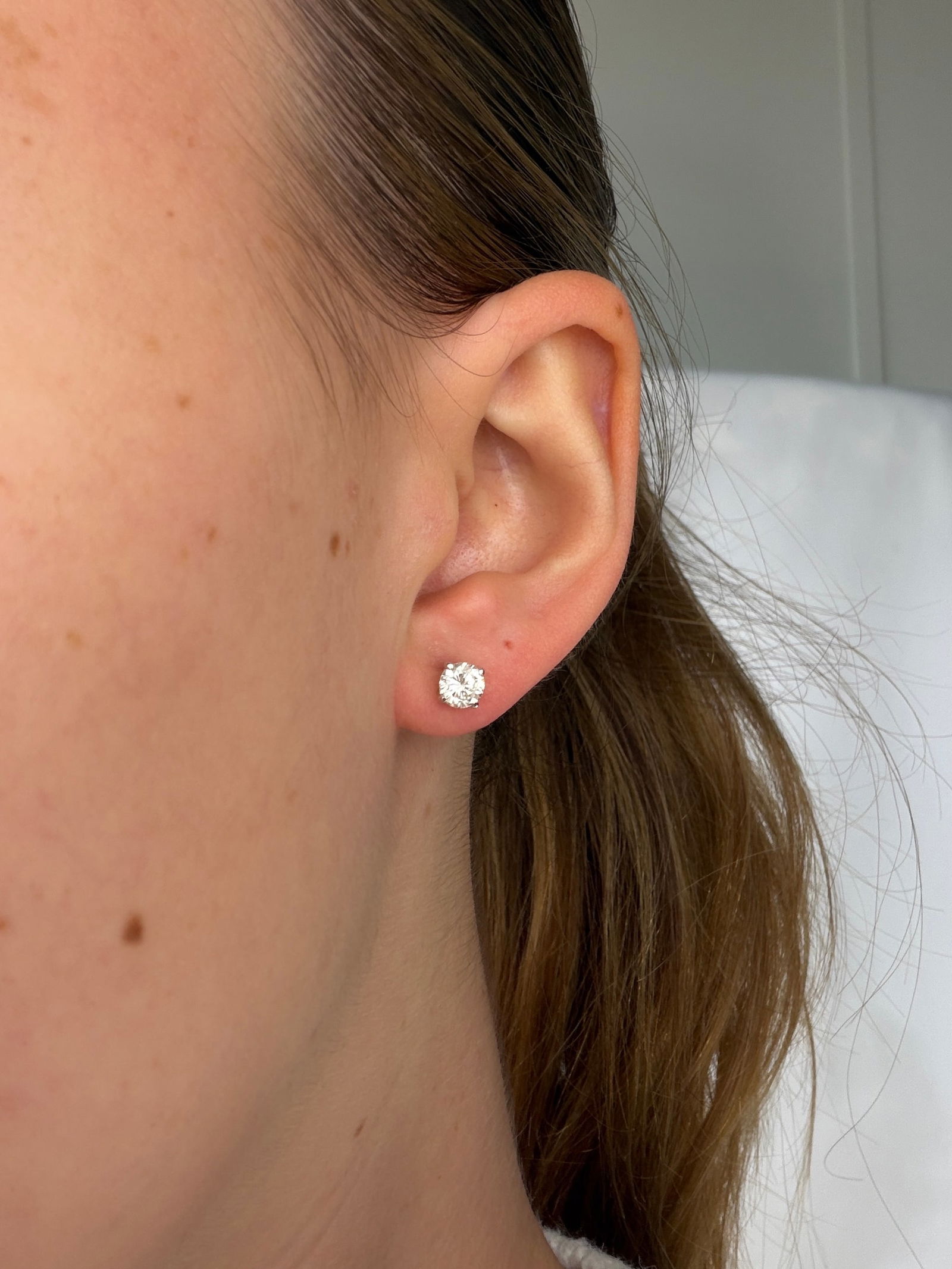 1.20ct Diamond and 18 Carat White Gold Stud Earrings - 7