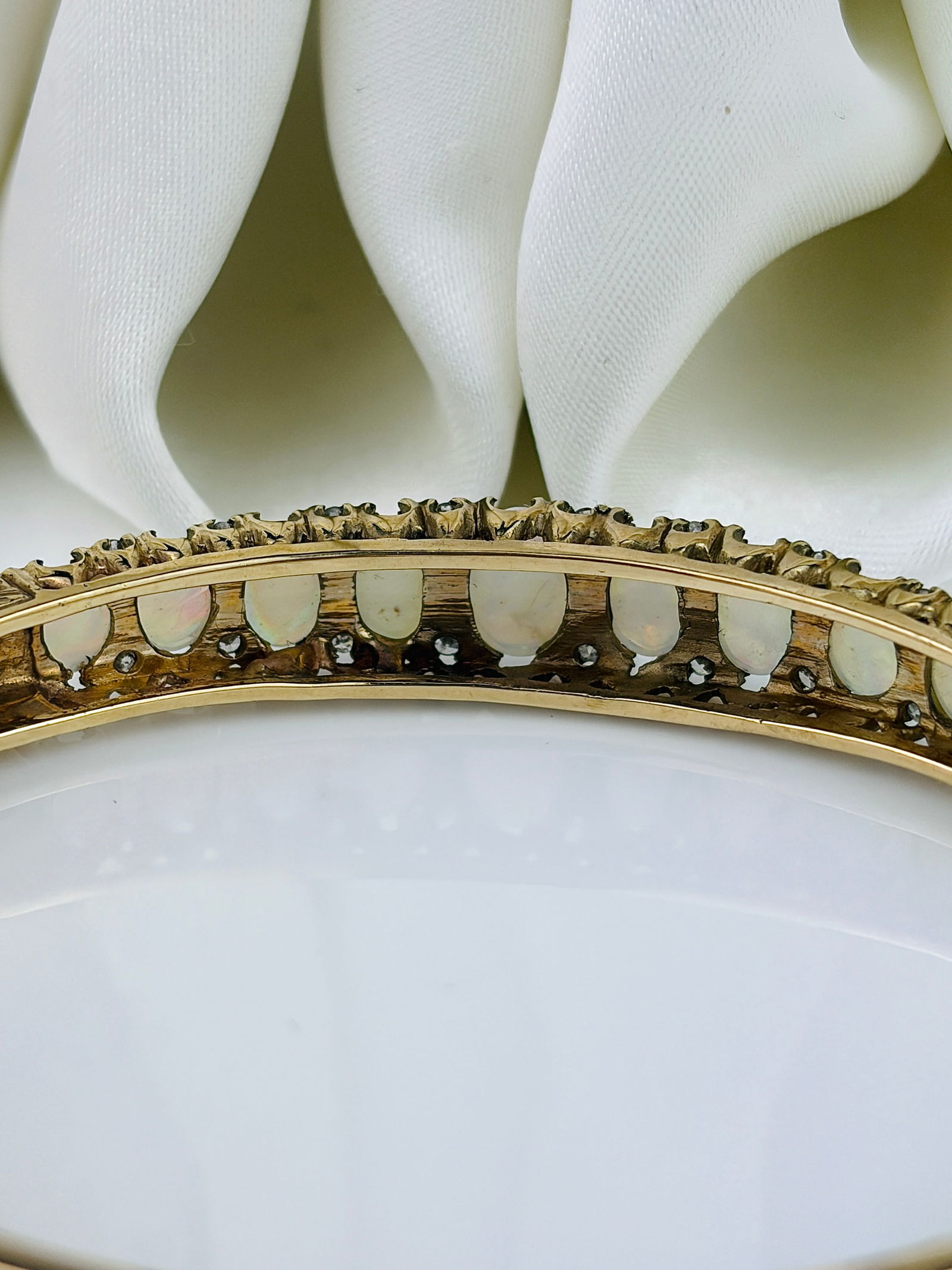 Vintage 9ct Yellow Gold Opal and Diamond Bangle Bracelet - 6