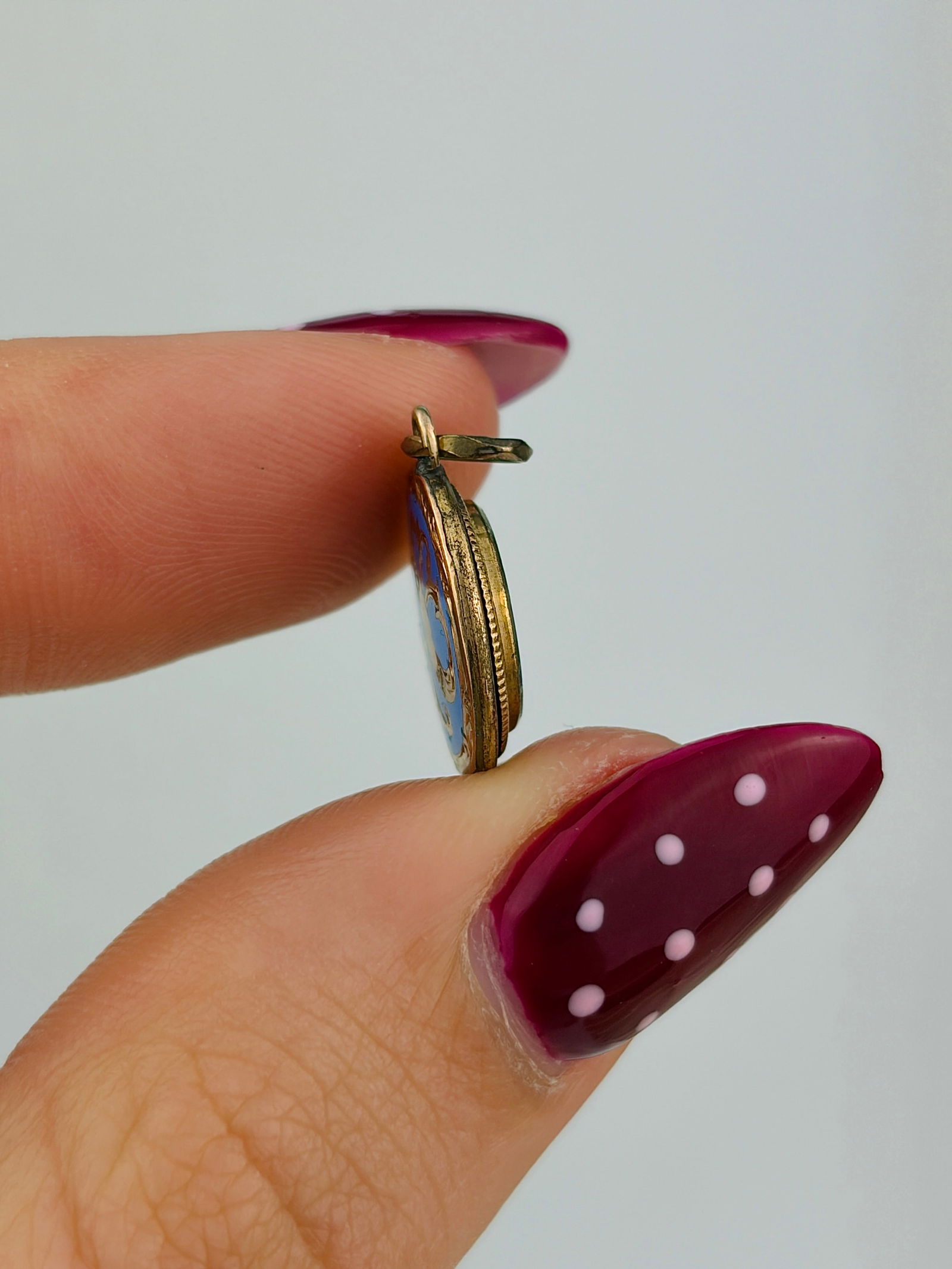 antique enamel round locket back pendant - 2