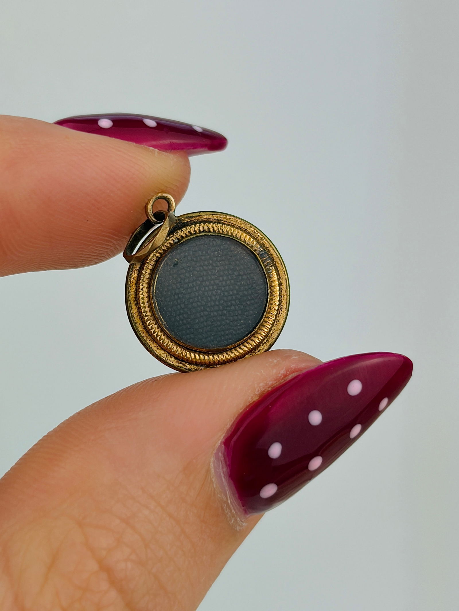 antique enamel round locket back pendant - 3