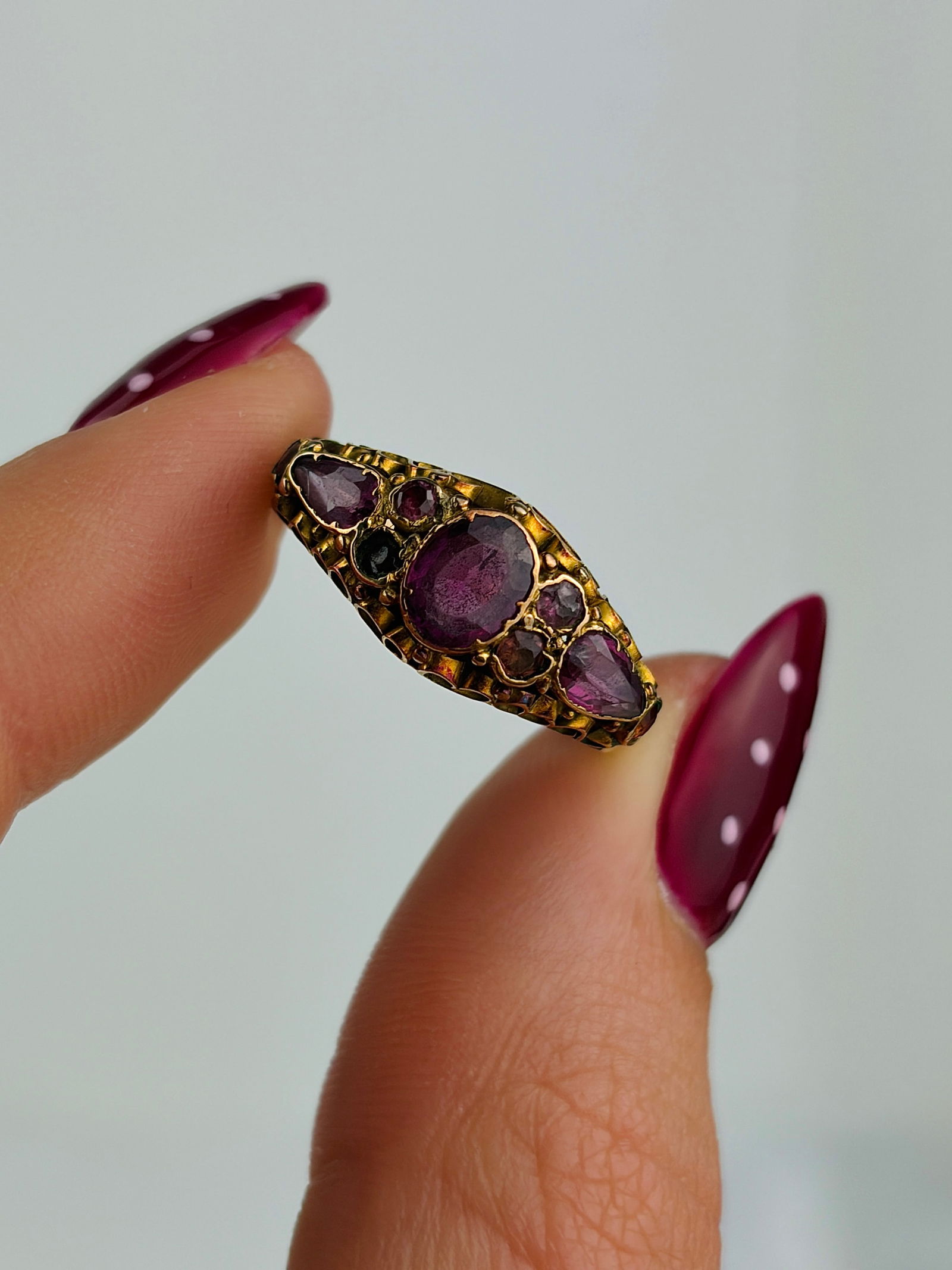 sweet antique 9ct gold gemset ring - 5