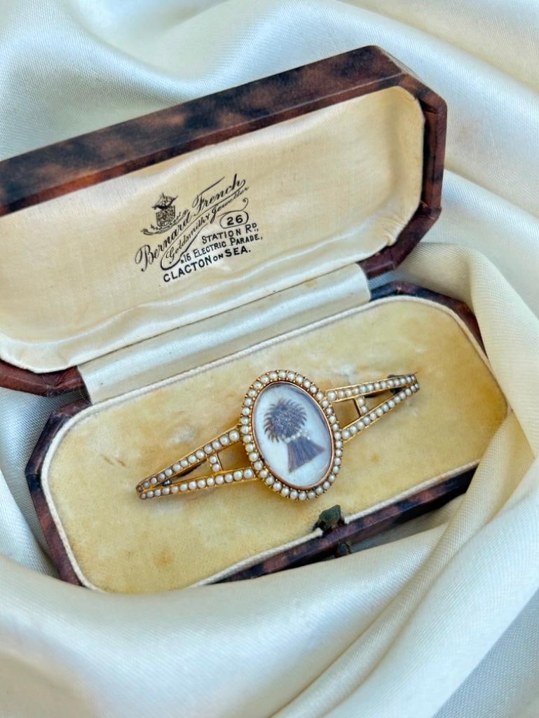 Antique Georgian Era Pearl Brooch in Antique Box - 4