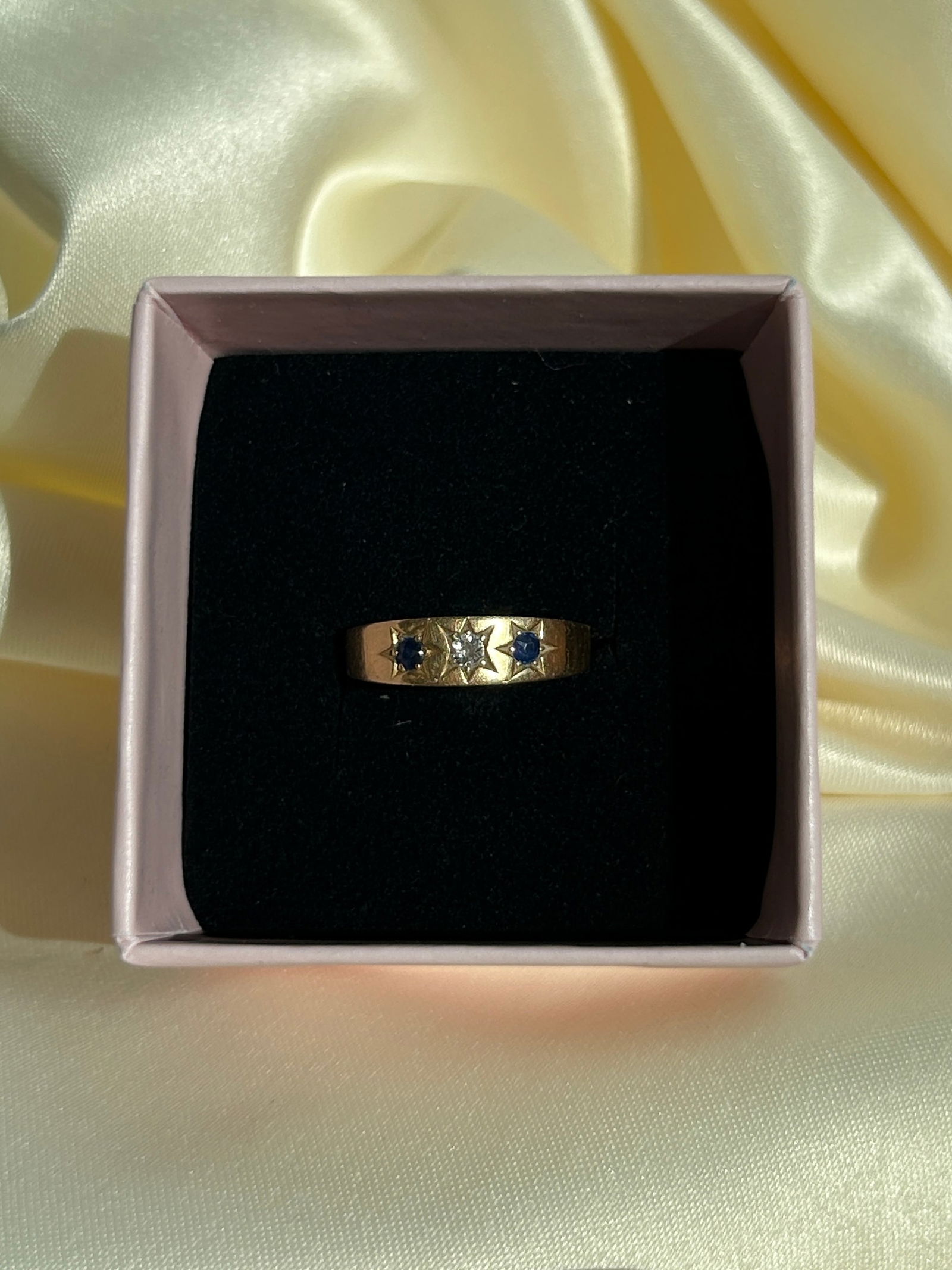 Antique 18ct Yellow Gold Sapphire and Diamond 3 Stone Star Ring - 7