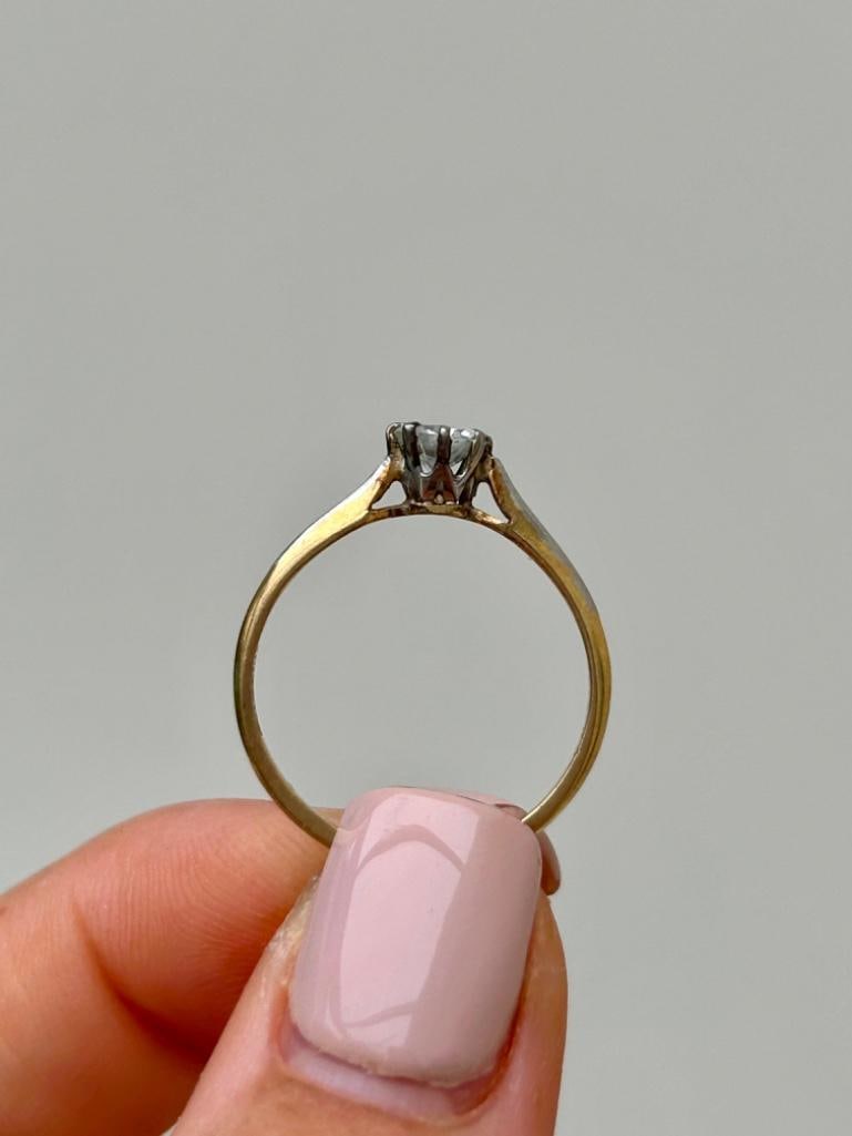 Antique .50pts Diamond Solitaire Engagement Style Ring in 18ct Gold - 7