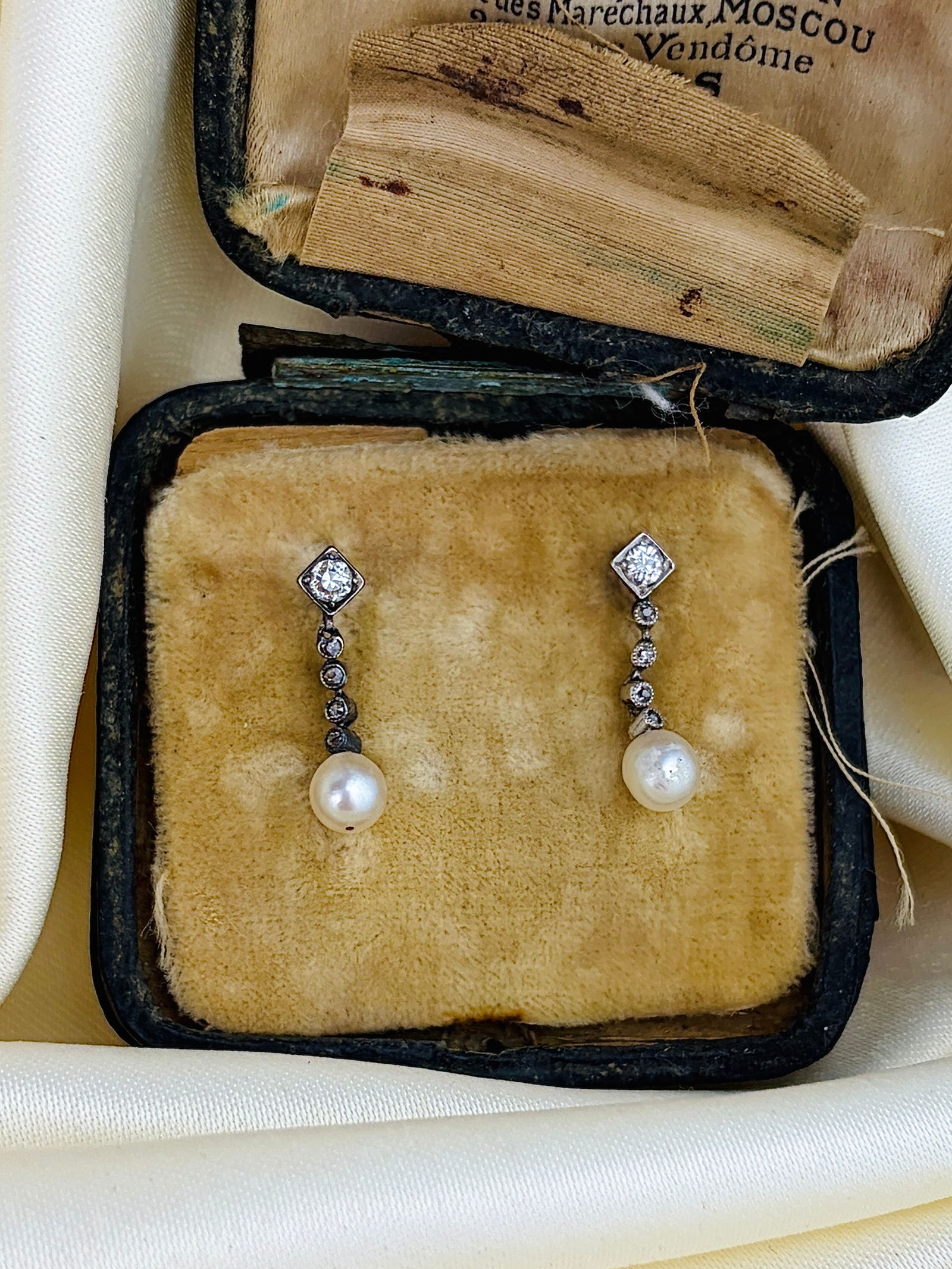 Antique Boxed Diamond and Pearl Drop Earrings in 9ct Gold - 2
