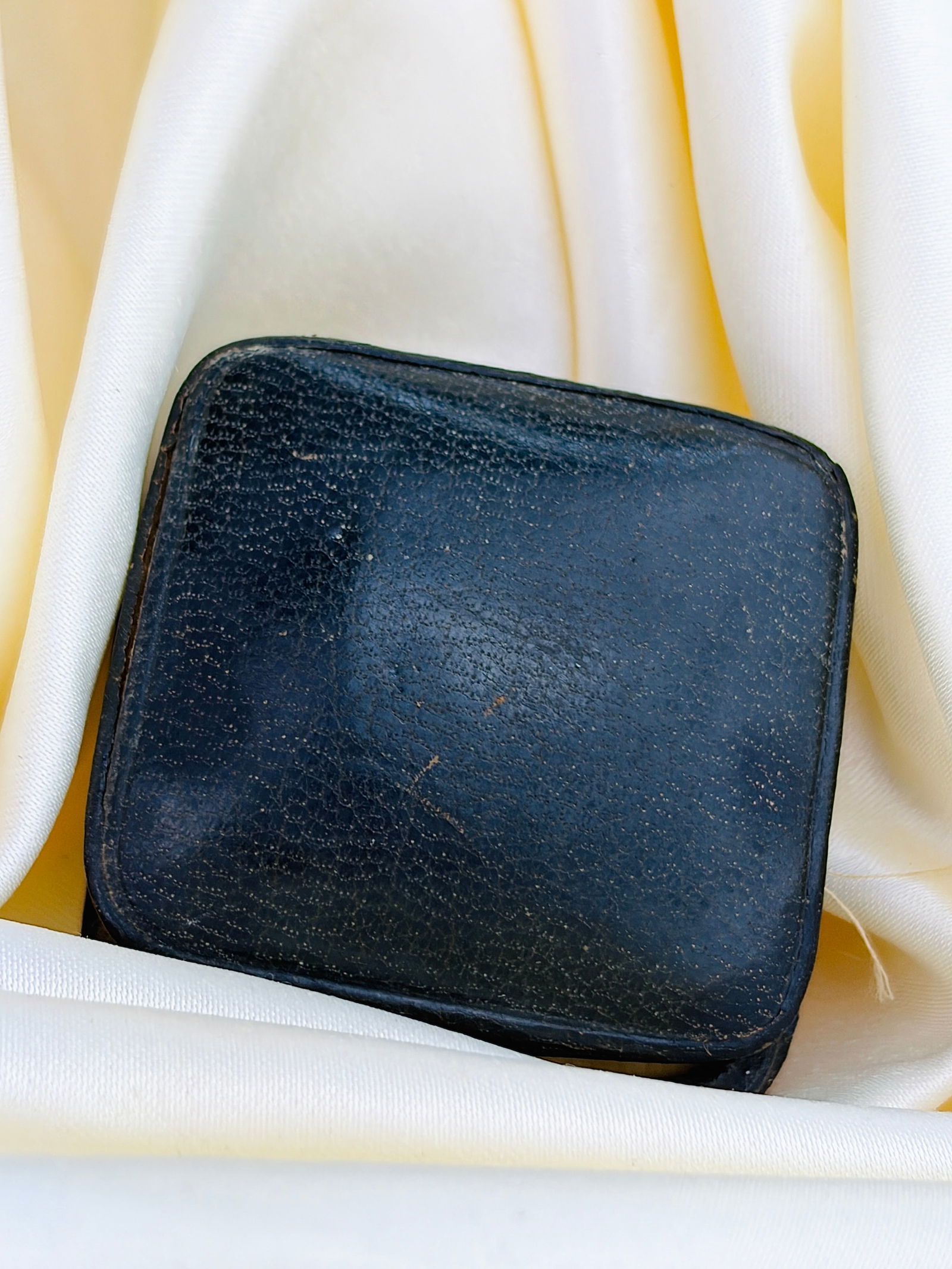 Antique Boxed Diamond and Pearl Drop Earrings in 9ct Gold - 7