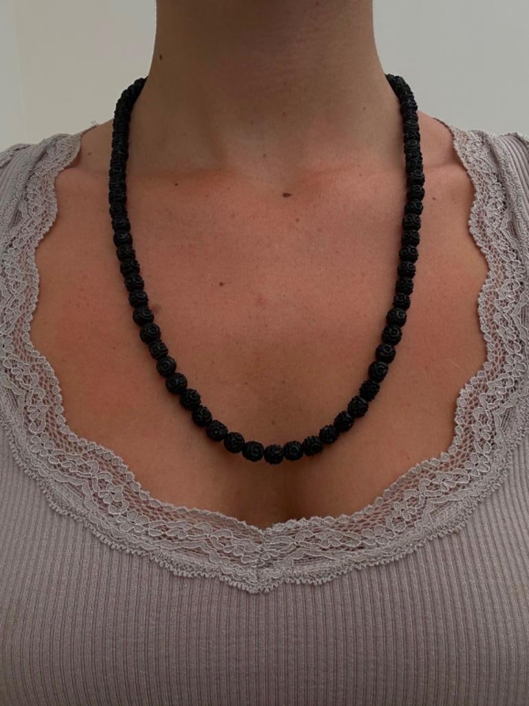 Antique Carved Roses Necklace - 2