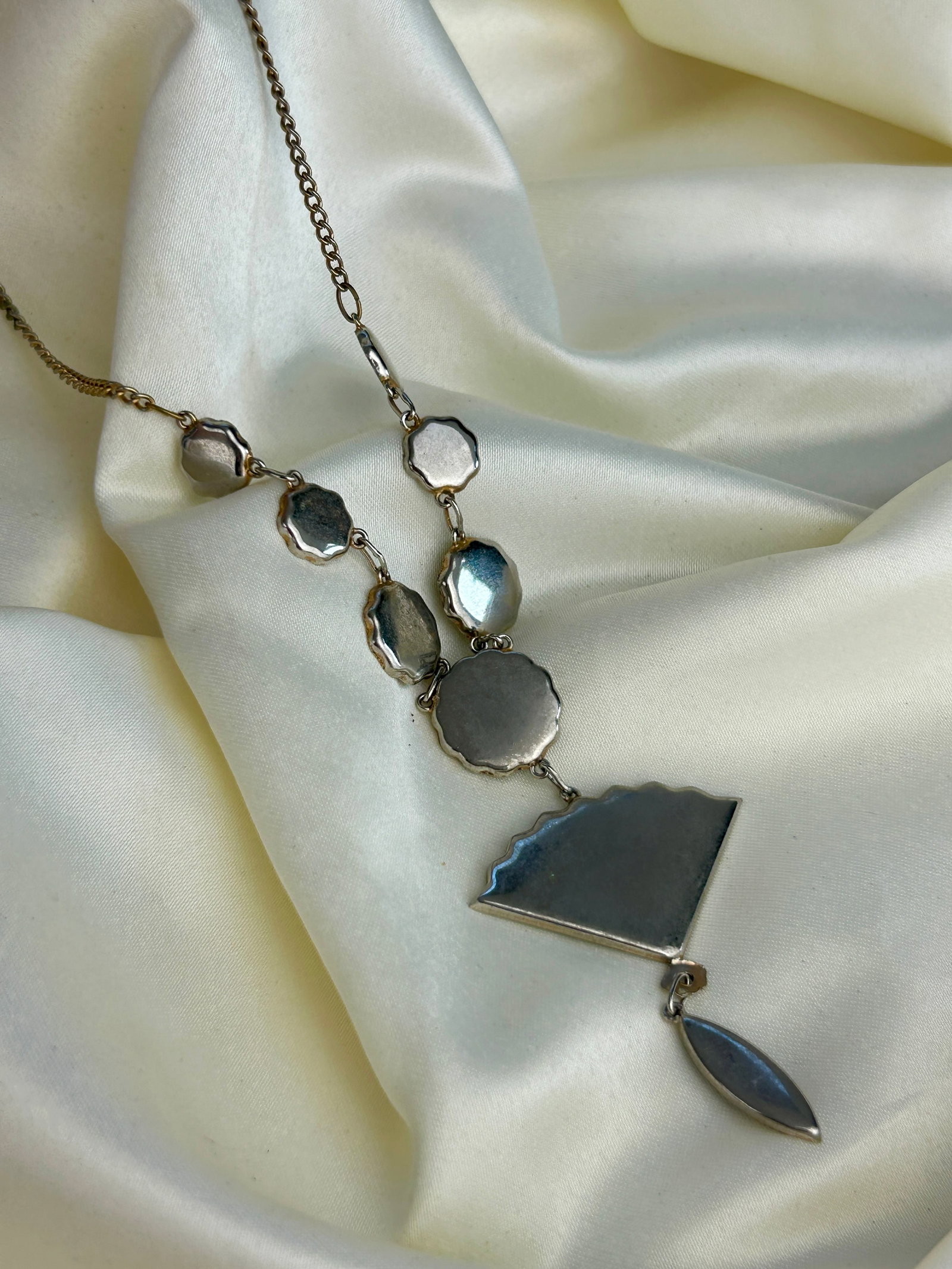 Vintage Japanese Shukeda Necklace with Fancy Clasp - 4