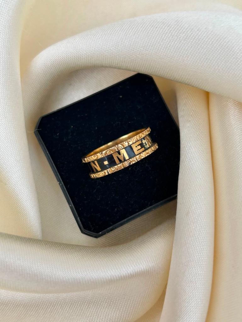 Antique 18ct Yellow Gold Black Enamel Mourning Band Ring - 3
