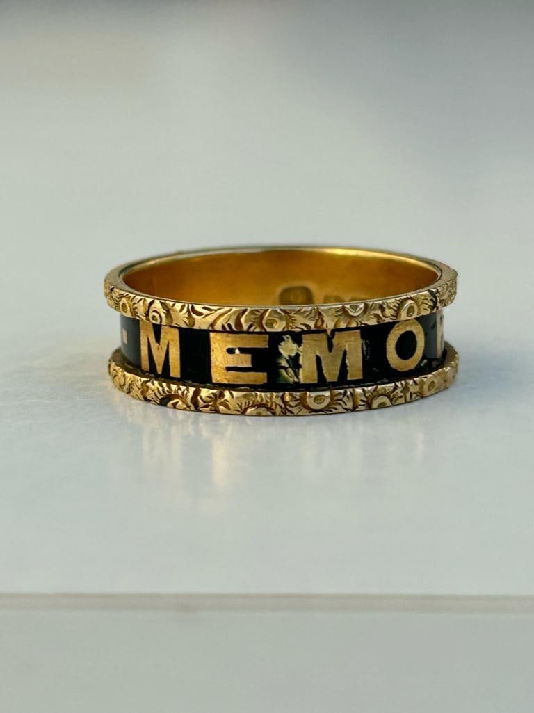 Antique 18ct Yellow Gold Black Enamel Mourning Band Ring - 7