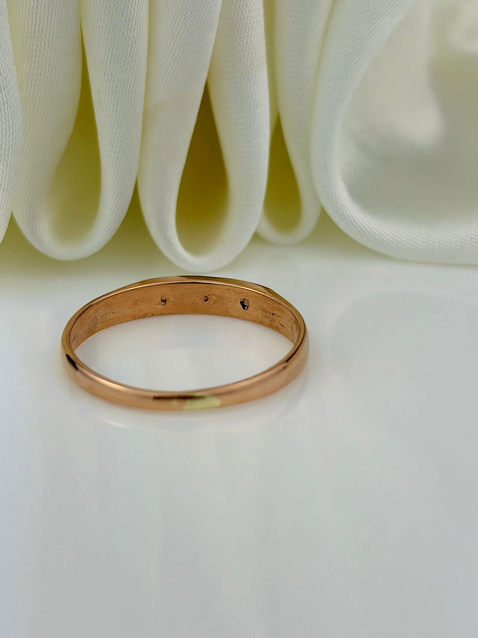 SWEET ANTIQUE 9CT GOLD TURQUOISE 3 STONE RING - 3