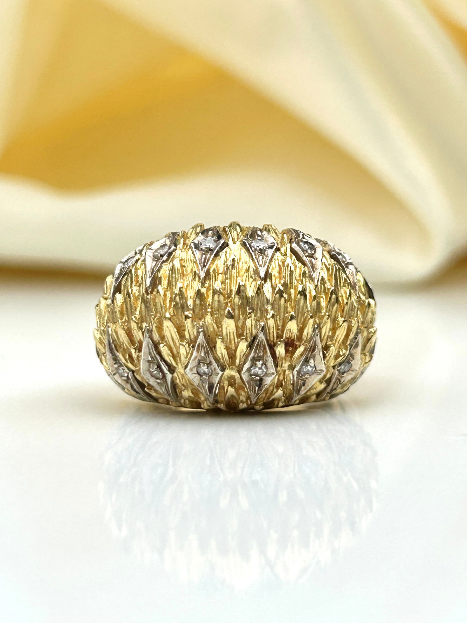 Amazing 18ct yellow gold and diamond designer bombe ring in box - 2