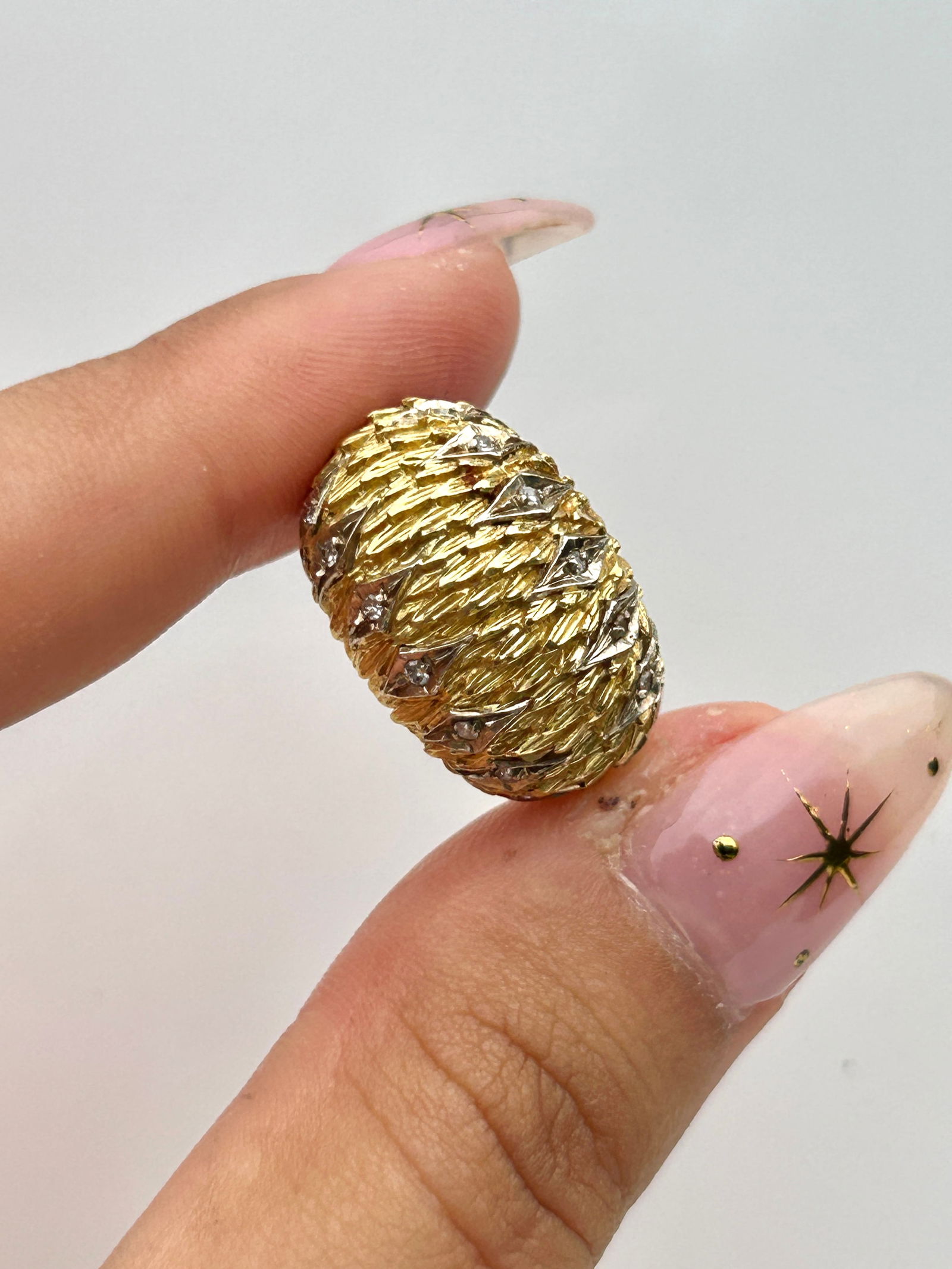 Amazing 18ct yellow gold and diamond designer bombe ring in box - 7