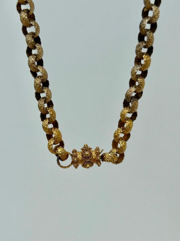Georgian Textured Gold Barrel Clasp Necklace - 8