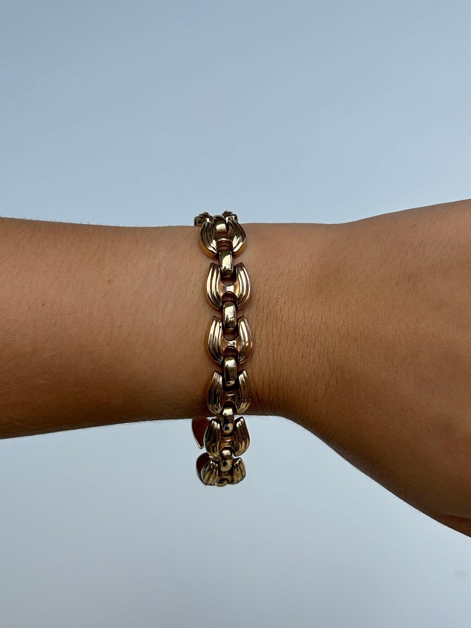 Vintage 9ct Yellow Gold Unusual Design Boxed Bracelet - 10