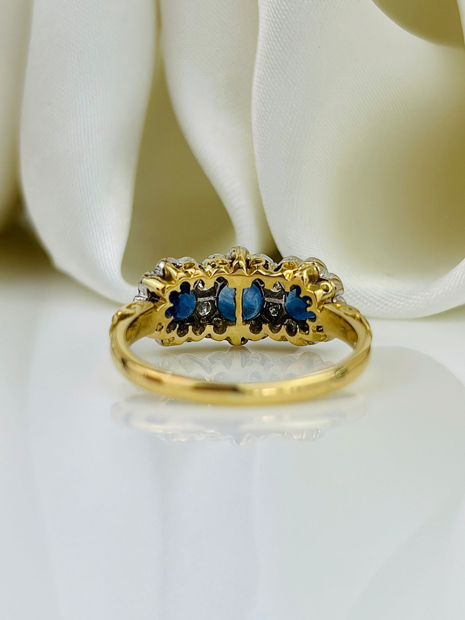 Vintage C.1997 Sapphire and Diamond Triple Cluster Ring in 18ct Yellow Gold - 3