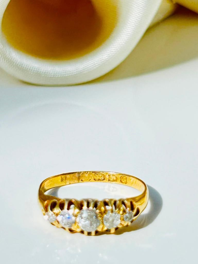 Antique 18ct Yellow Gold Diamond 5 Stone Ring - 7
