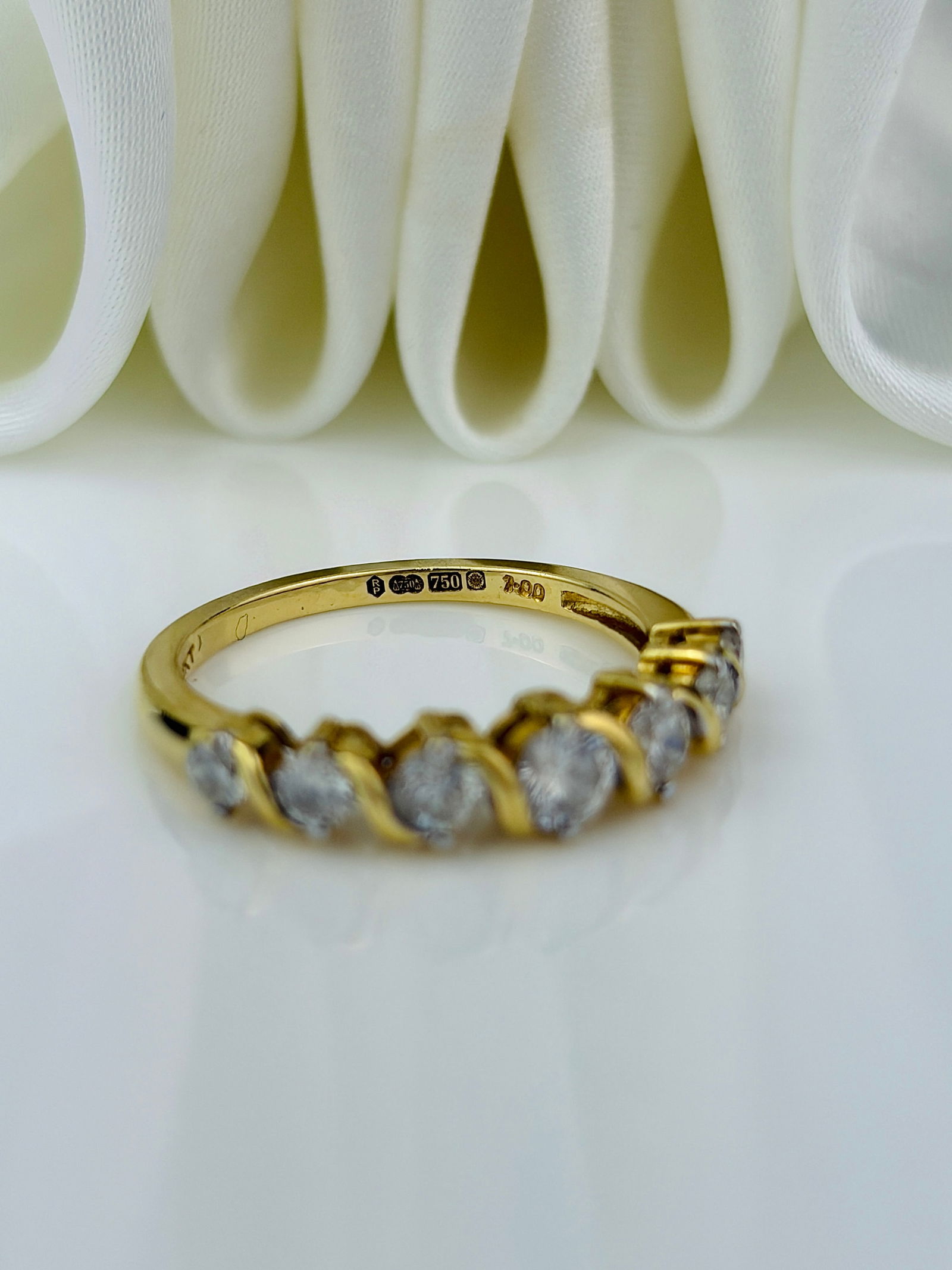 CHUNKY 1.06CT 18CT DIAMOND 7 STONE RING / HALF HOOP - 4