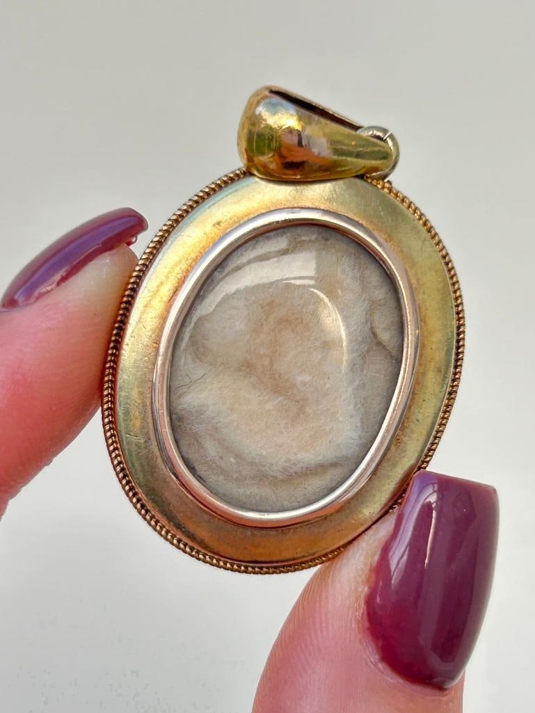 Boxed Antique Large Heavy 15ct Yellow Gold Locket pendant - 3
