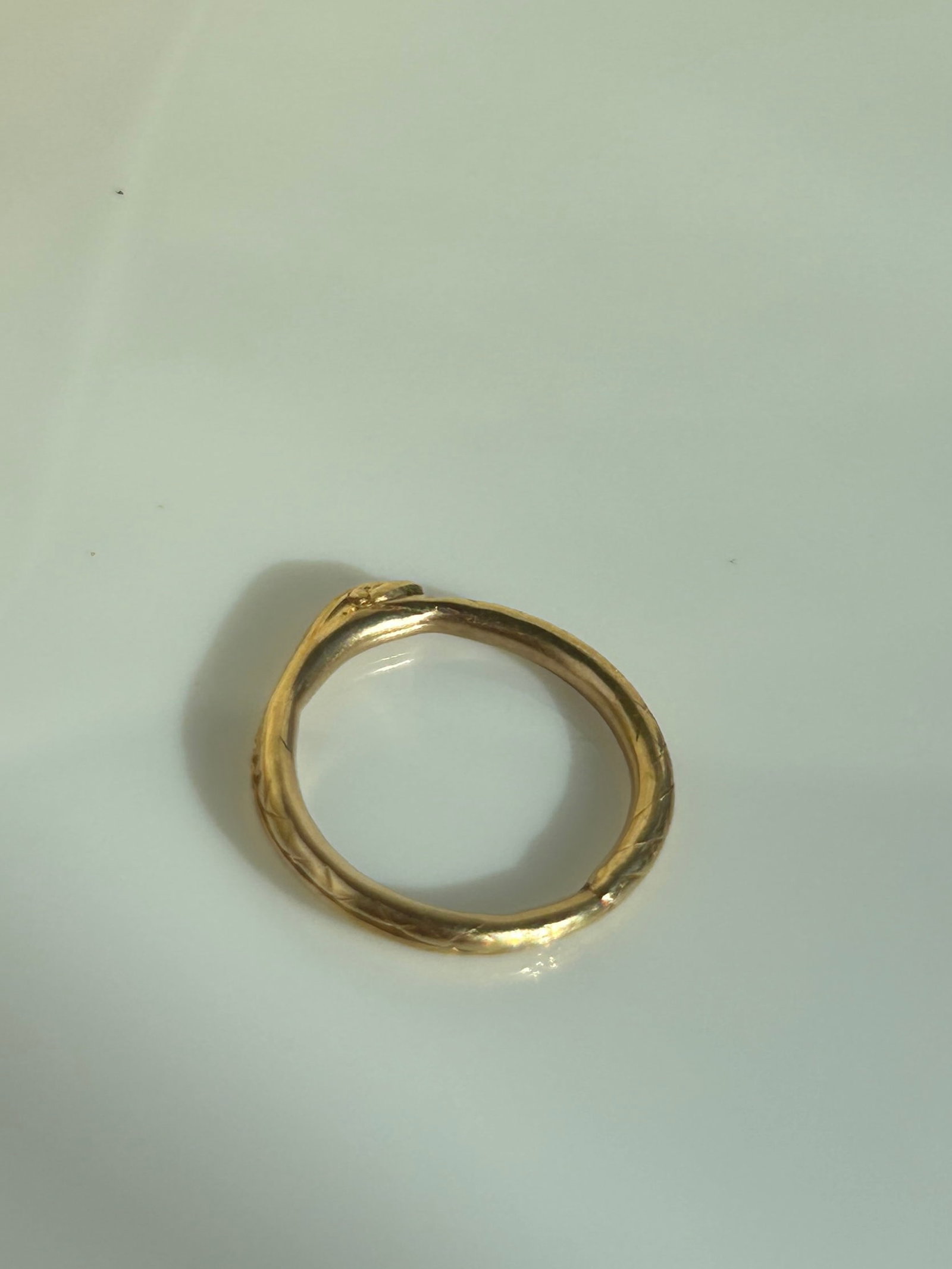 Antique 18ct Gold Ouroboros Split Ring - 4