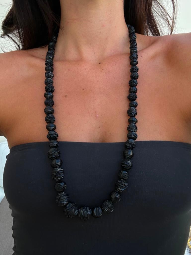 Antique Large Victorian Carved Whitby Jet Necklace - 2
