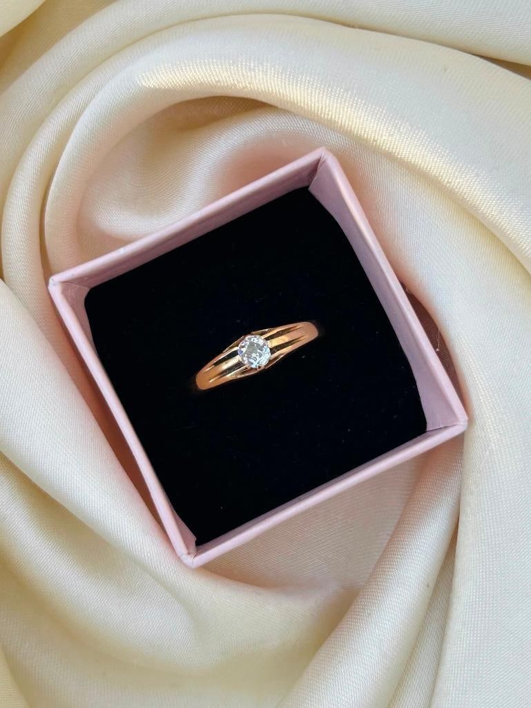 Antique Huge 18ct Yellow Gold 50pt Diamond Belcher Style Ring - 5