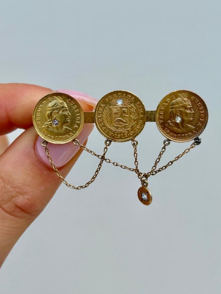 22ct gold 3 x 1/5 De Libra 1912 Republica Peruana Lima Brooch with Diamonds - 3