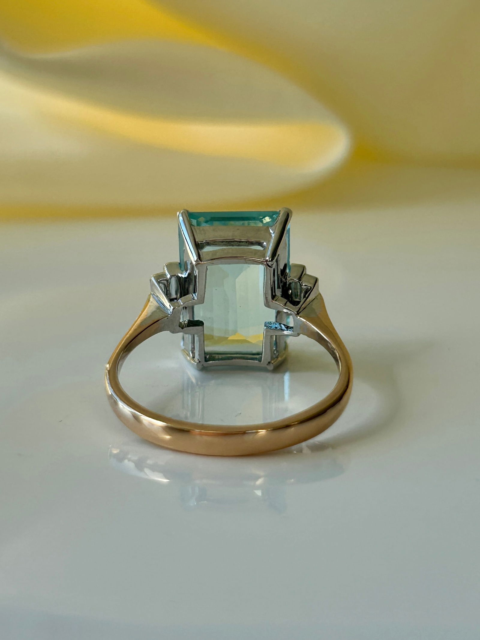 18ct White and Yellow Gold Aquamarine and Baguette Cut Diamond Shoulder Cocktail Ring - 4