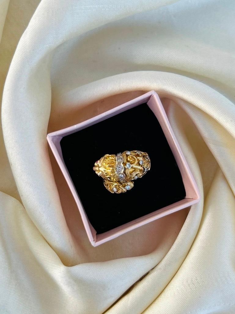 Unusual Heavy 18ct Yellow Gold Diamond and Ruby “Zolotas” Lion Ring - 6