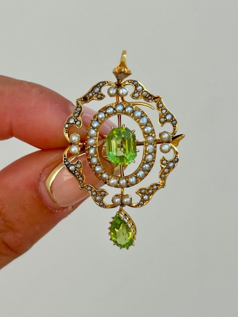 Amazing Larger Size Antique 15ct Yellow Gold Peridot and Pearl Brooch / Pendant with Large Peridot D - 4