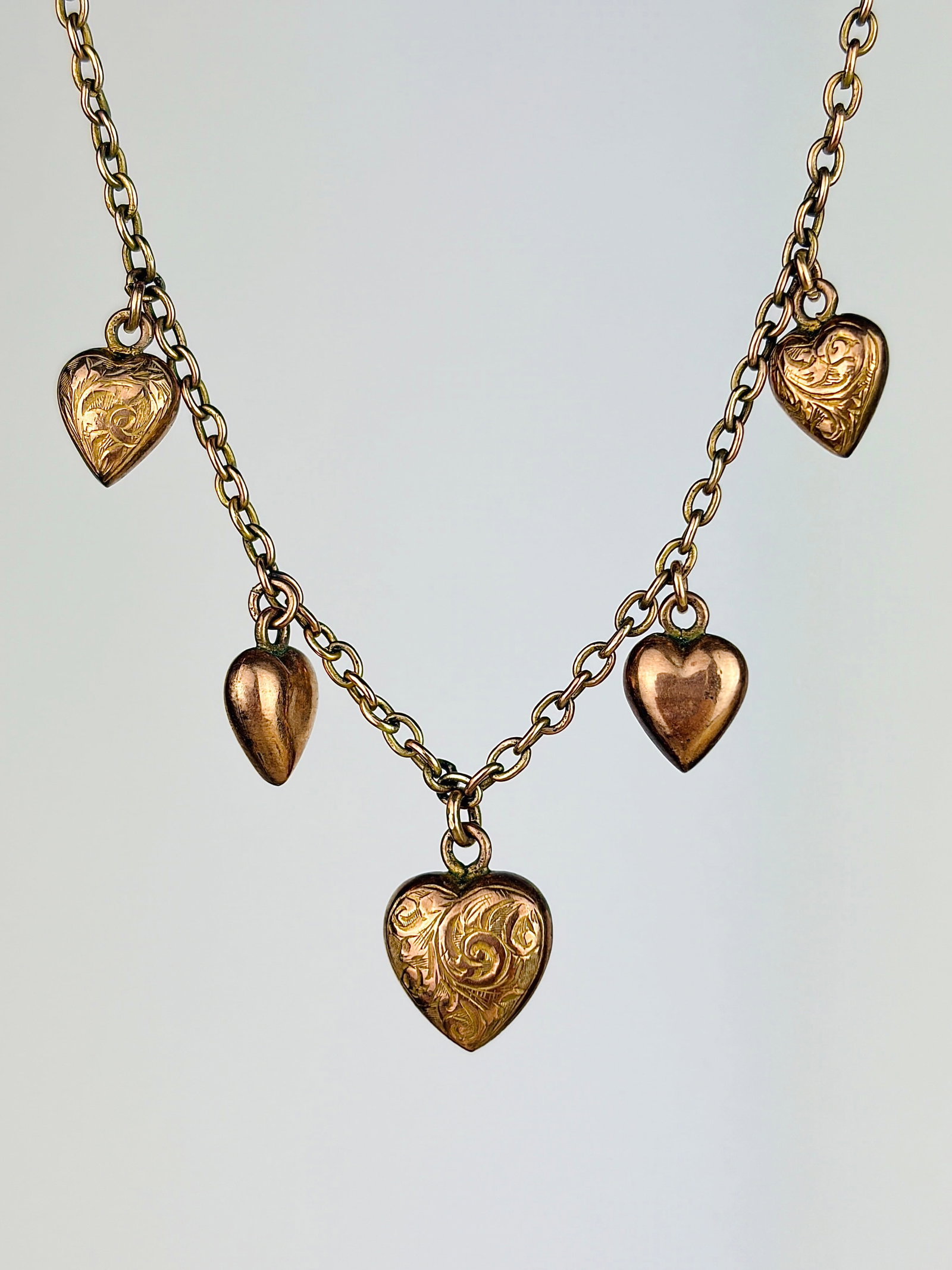 Vintage 9ct Yellow Gold Etched Heart Necklace (1 of 8)