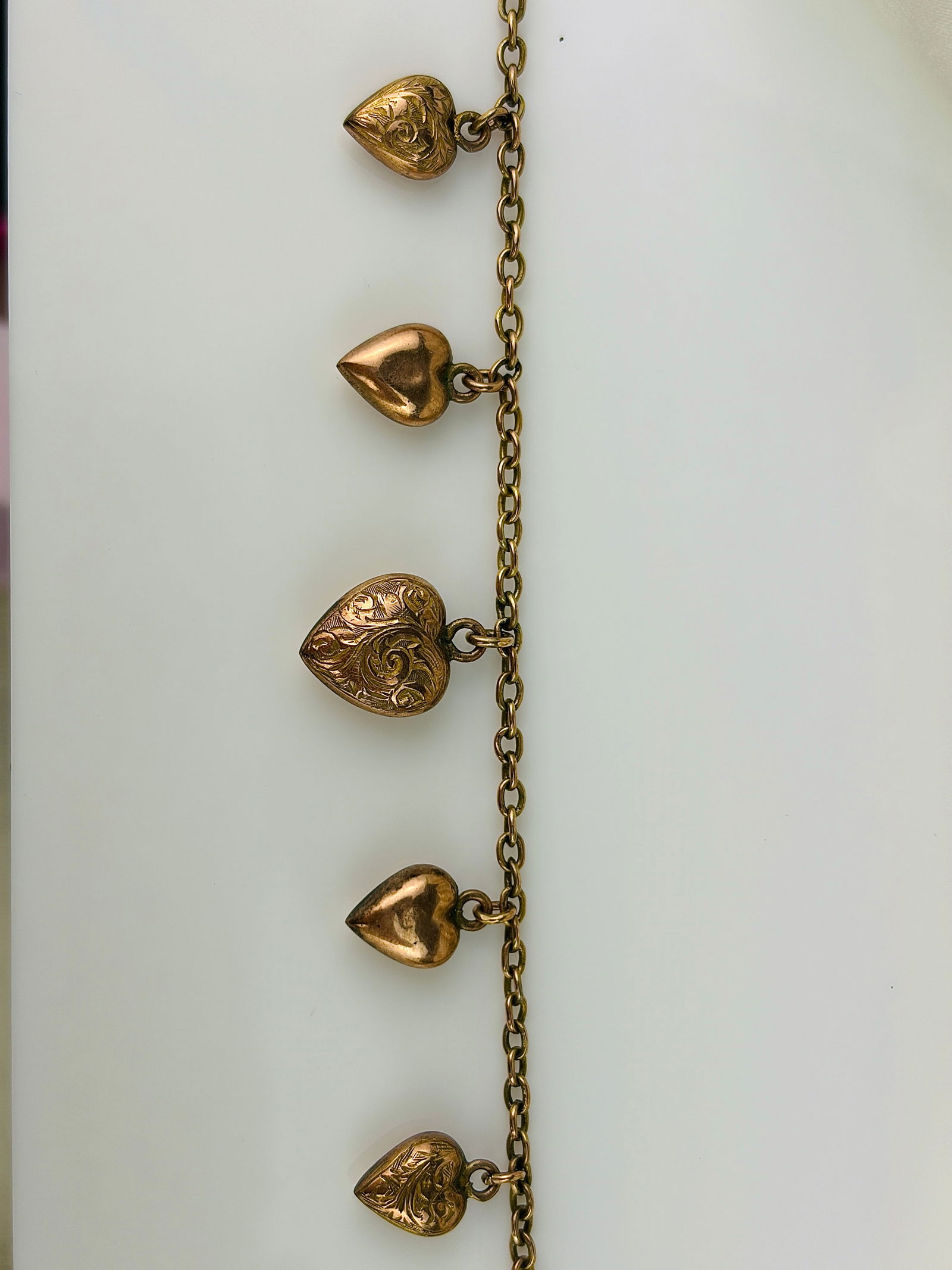 Vintage 9ct Yellow Gold Etched Heart Necklace - 4