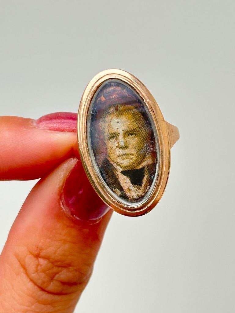 antique “sir walter scott” 1771-1835” gold ring - 7