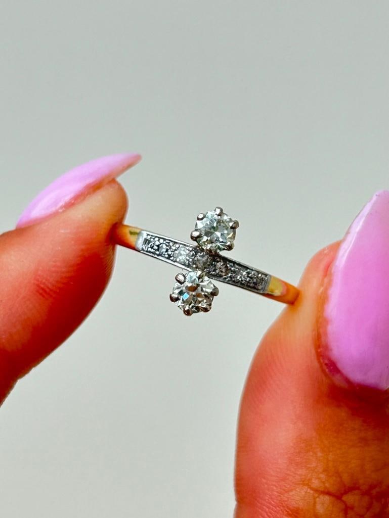 Antique Moi et Toi Diamond Ring in 18ct White and Yellow Gold - 3