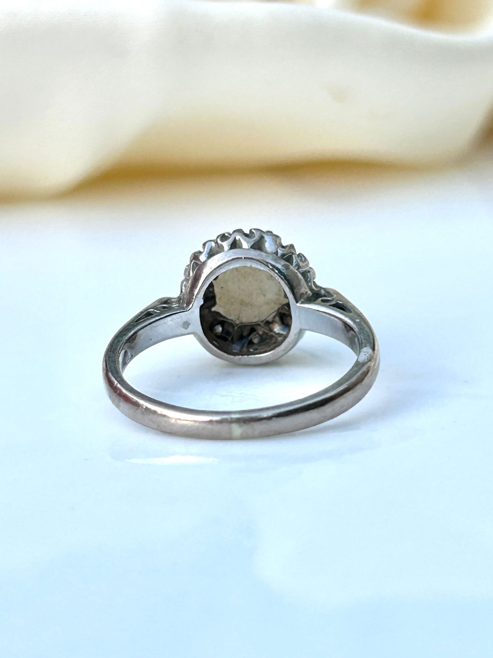 18ct White Gold Opal And Diamond Cluster Ring - 3