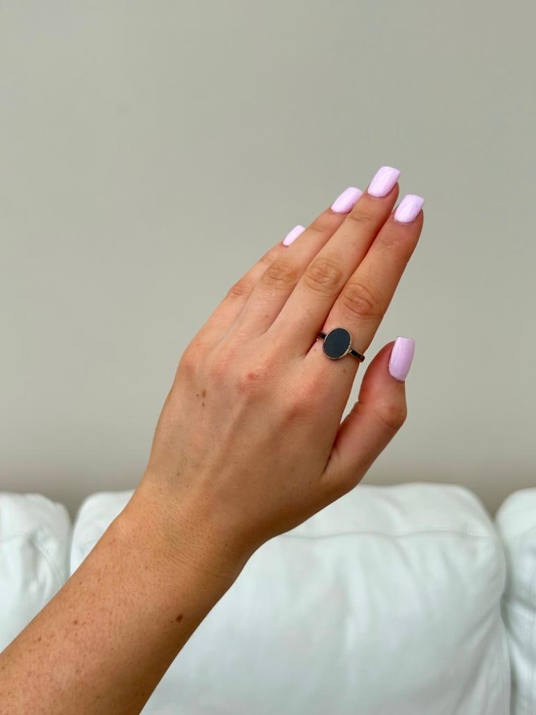 Antique Black Enamel Band and Gold Mourning Ring - 2