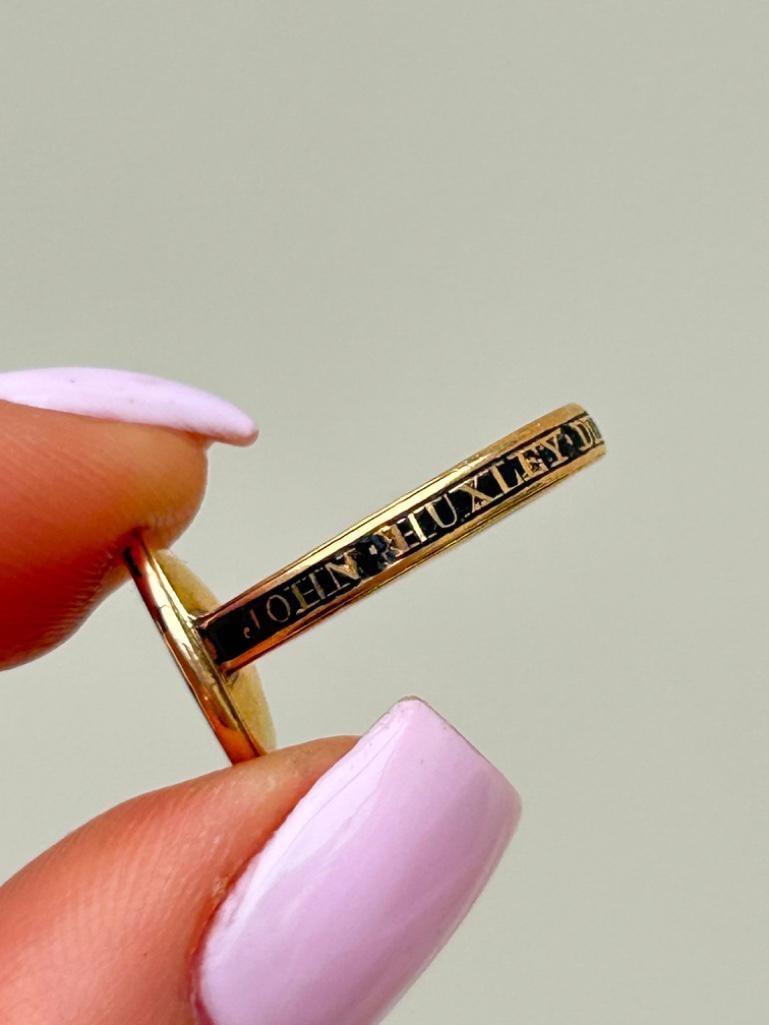 Antique Black Enamel Band and Gold Mourning Ring - 7