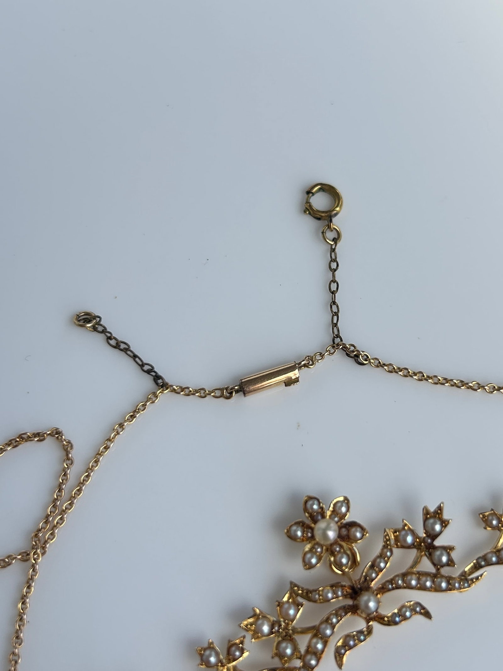 Antique Boxed 15ct Yellow Gold Pearl Flower Necklace - 6