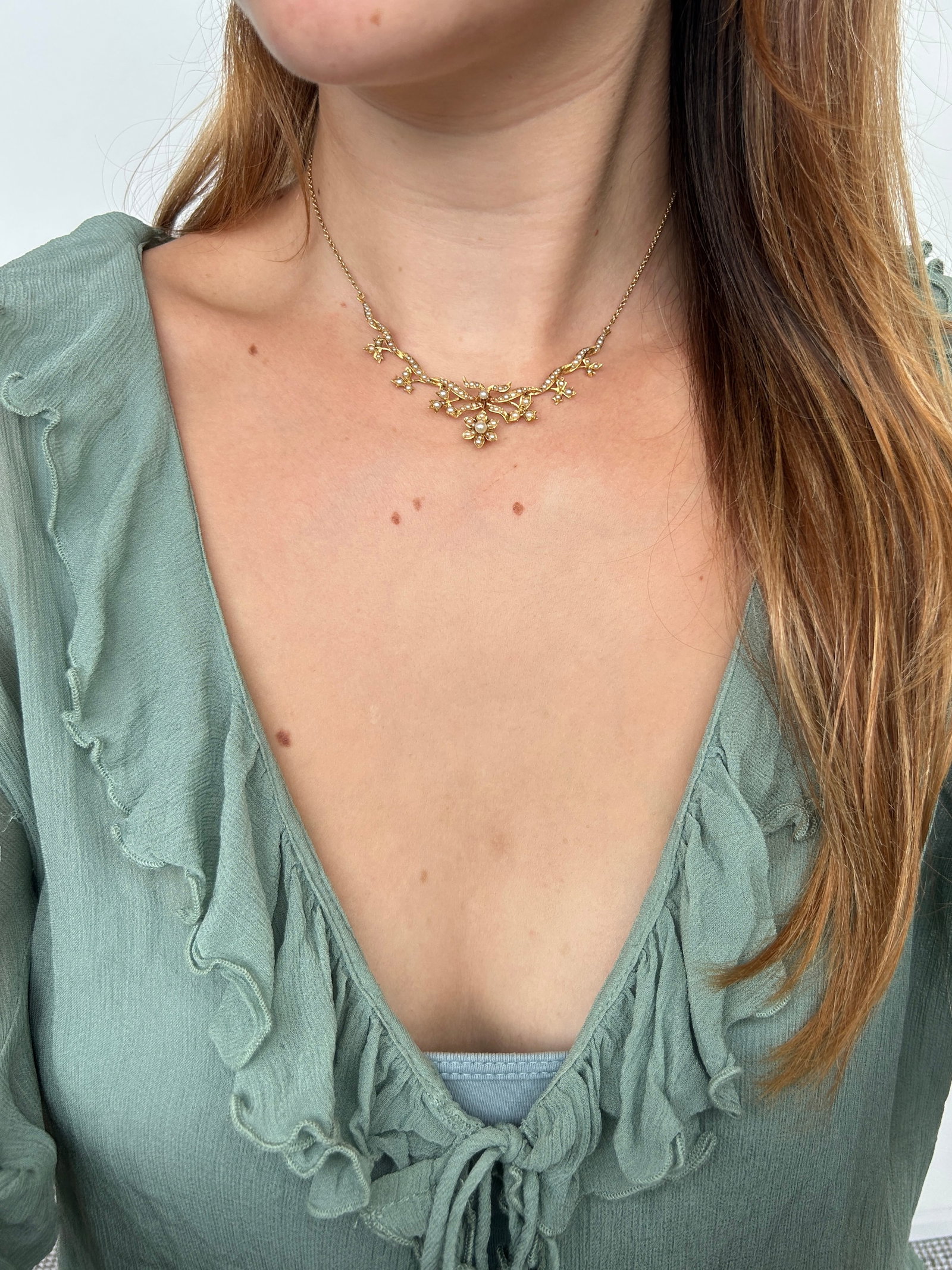 Antique Boxed 15ct Yellow Gold Pearl Flower Necklace - 8