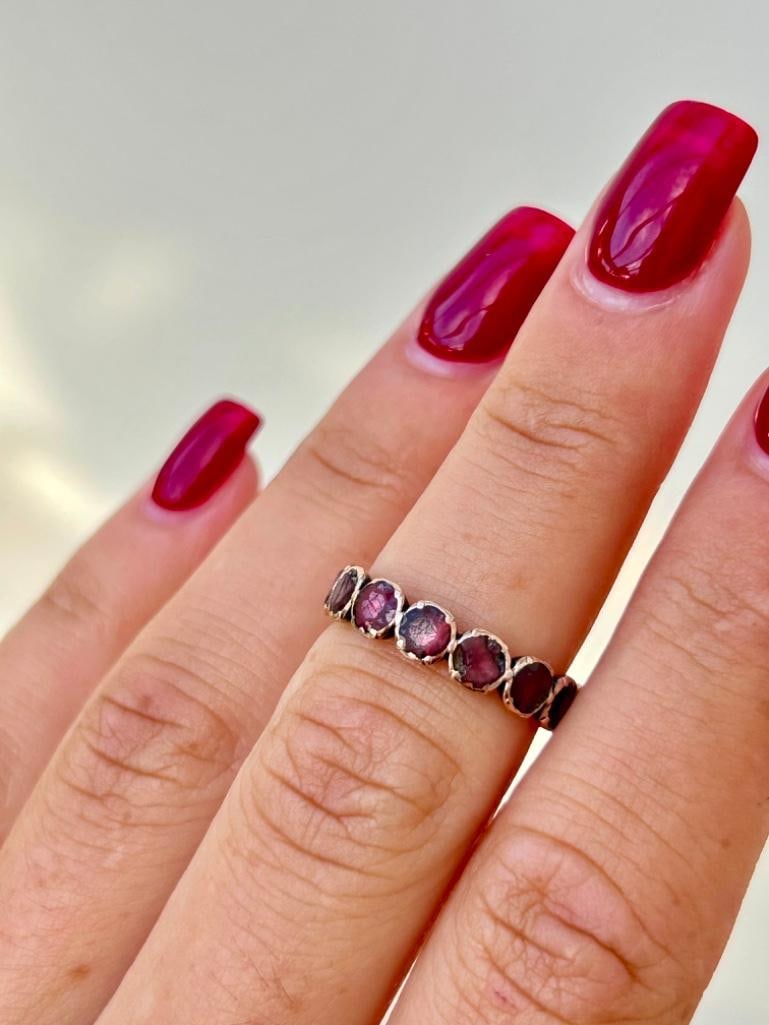 Antique Georgian Era Flat Cut Garnet Full Eternity Band Ring in Gold - 2